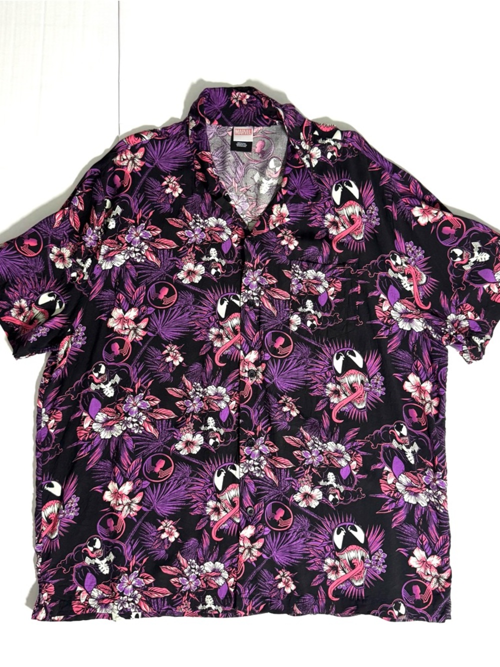 Marvel Venom Hawaiian Camp Shirt Rayon Graphic Aloha Button Up Black Purple - Picture 5 of 9